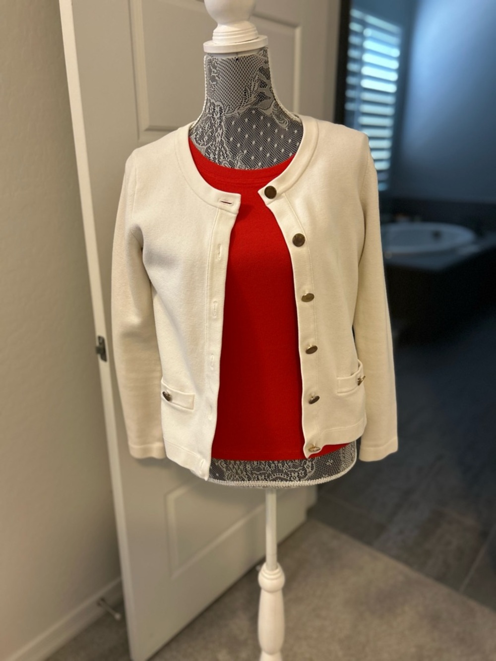 Banana Republic Cream Knit Cardigan - Picture 8 of 10